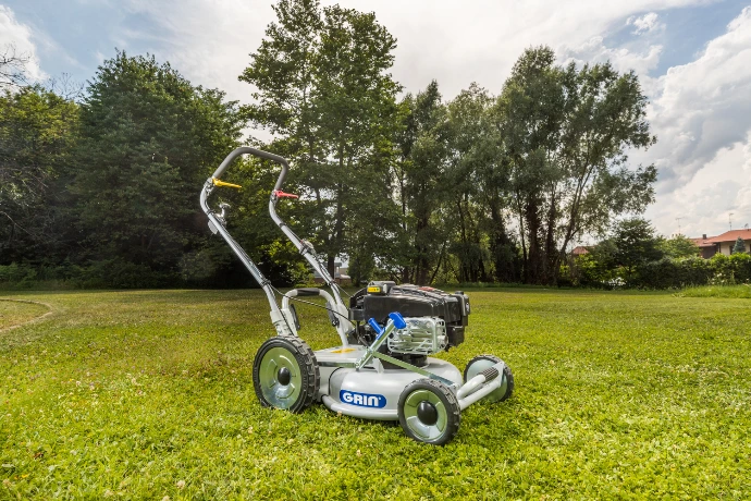 Grin Loopmaaiers - Wolfs Tuinmachines Onstwedde