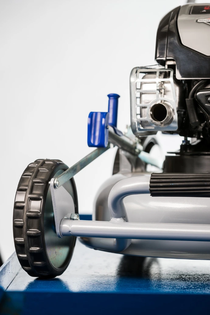 Grin Service - Werkplaats - Reparatie - Onderhoud - Wolfs Tuinmachines Onstwedde