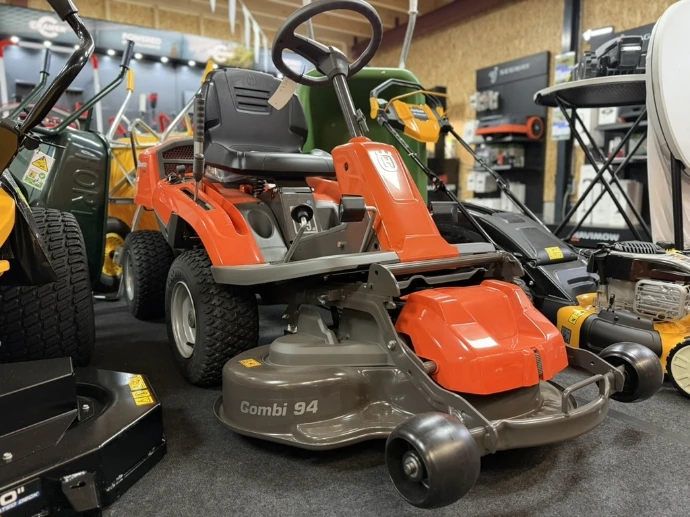 Wolfs Tuinmachines Onstwedde - Frontmaaiers