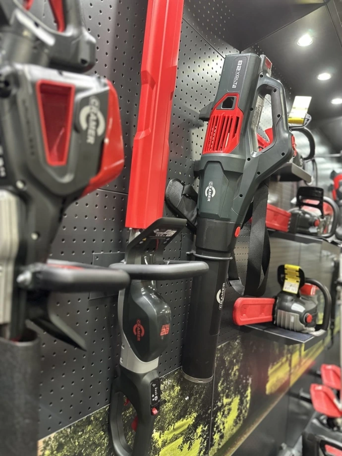 Wolfs Tuinmachines Onstwedde - Cramer machines bladblazers heggenscharen