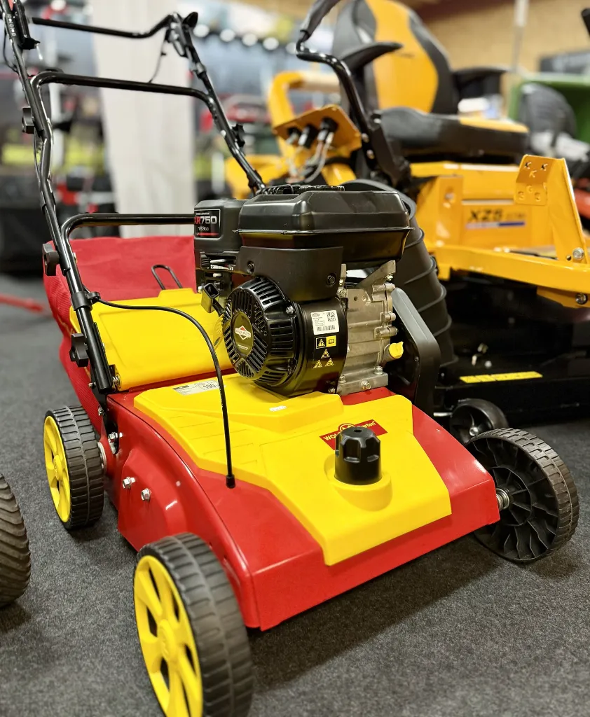 Benzine verticuteer machine VA 389 B.webp