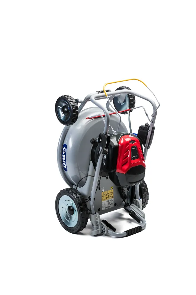 BM53A-82V - in piedi su sfondo bianco.webp