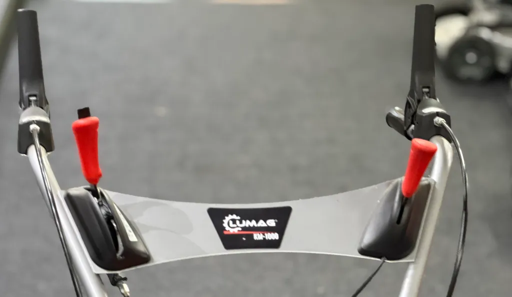 Lumag KM-1000 veegmachine - Wolfs tuinmachines en gereedschappen onstwedde3.webp