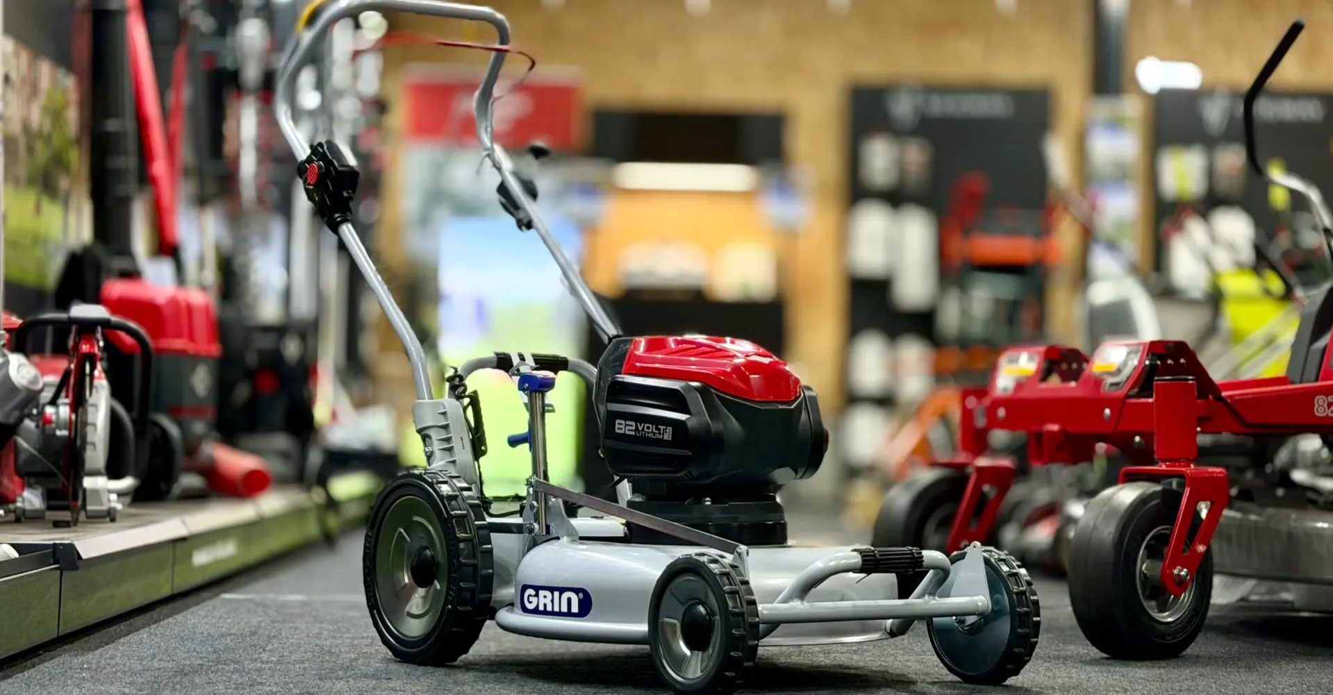 Demo model - GRIN BM46A-82V Aangedreven Accumaaier Grasmaaier